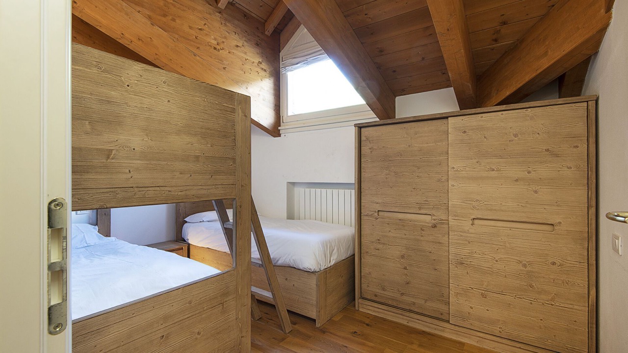 Photo of Bedroom in Temu