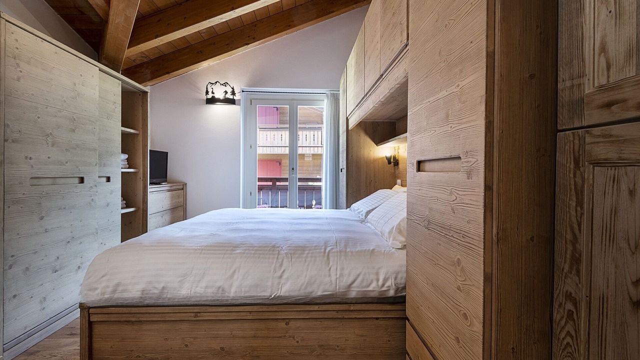 Photo of Bedroom in Temu