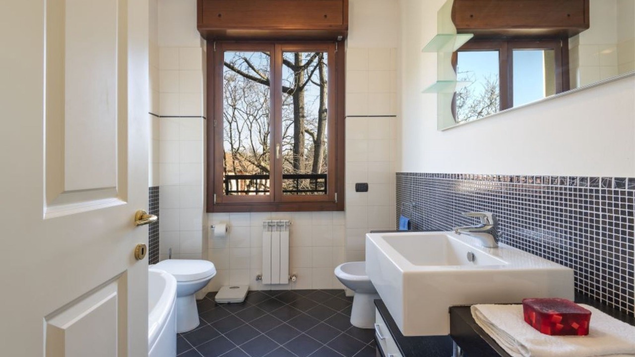 Photo of Bathroom in Reno