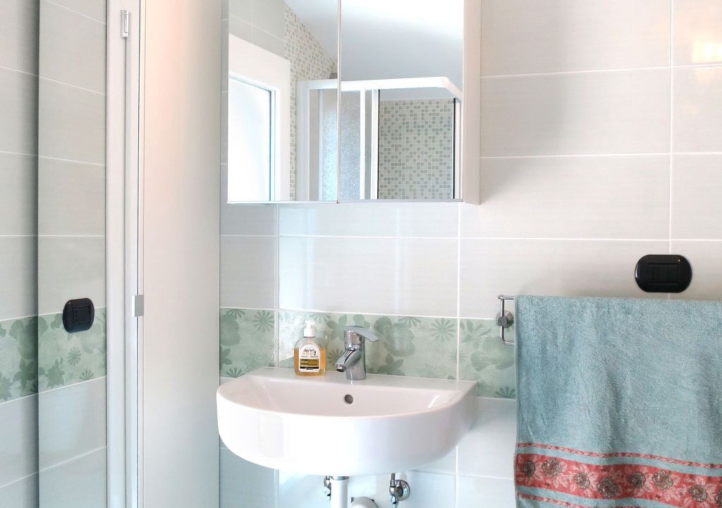 Photo of Bathroom in Corrido