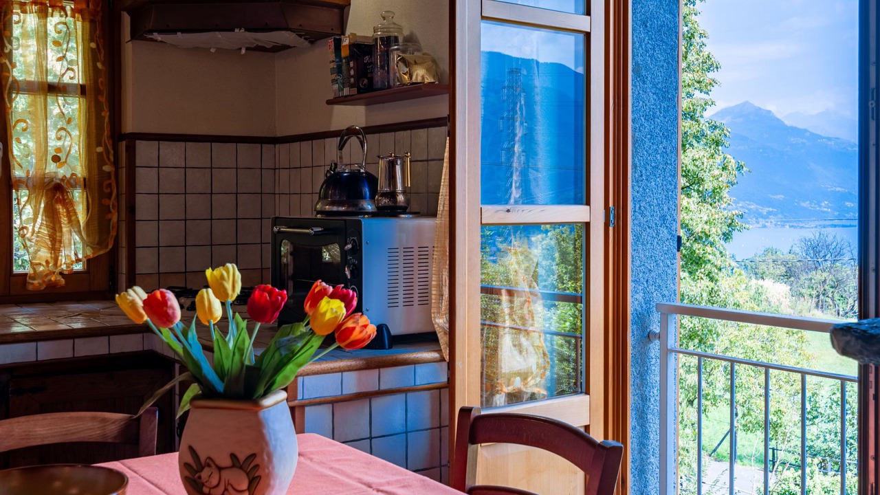 Photo of Bedroom in Pianello del Lario