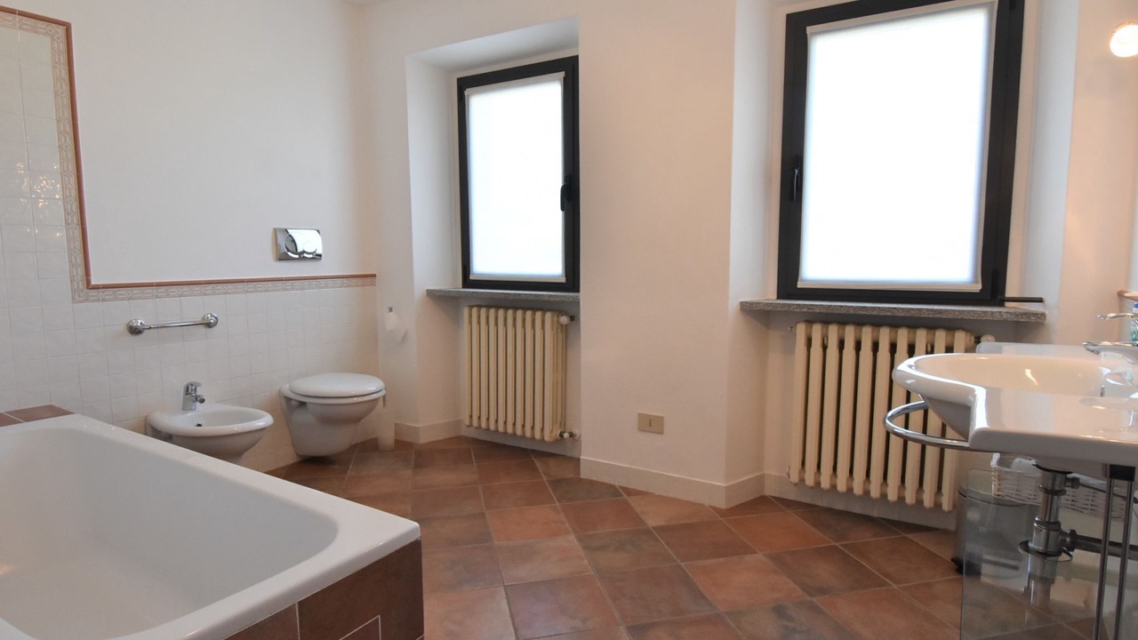 Photo of Bathroom in Castana