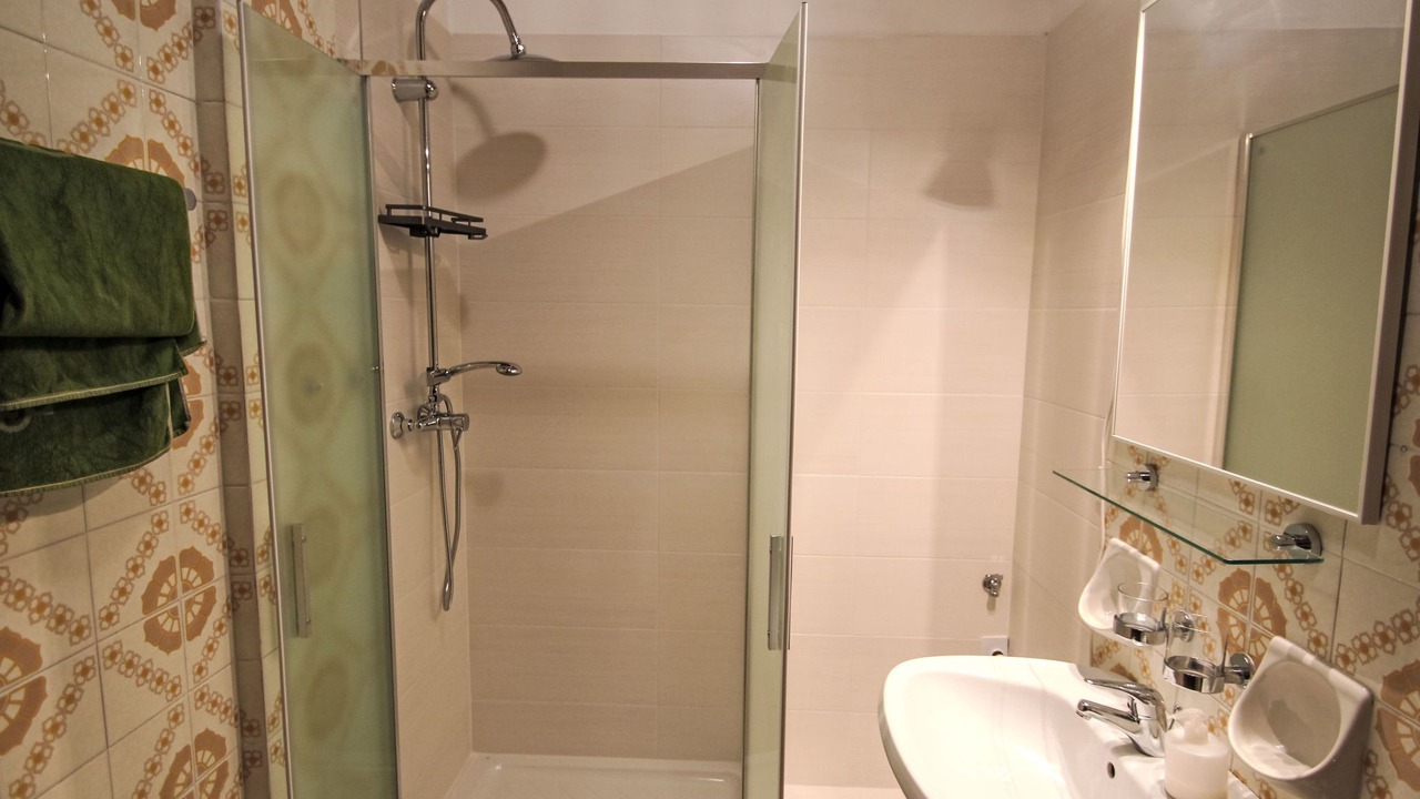 Photo of Bathroom in Euroville