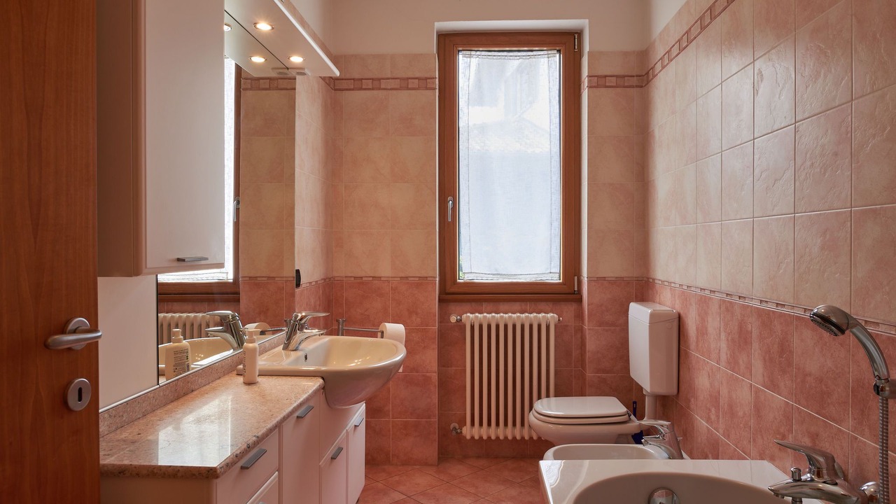 Photo of Bathroom in Colico Piano
