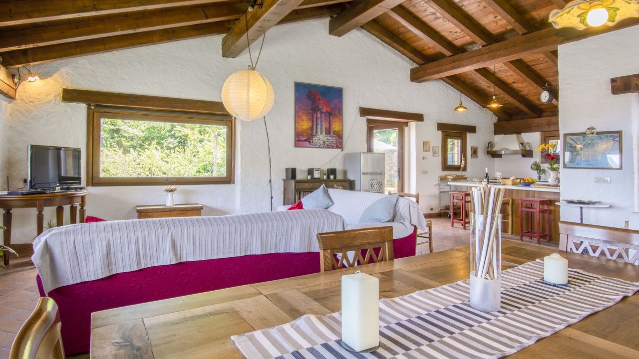 Photo of Livingroom in Dongo