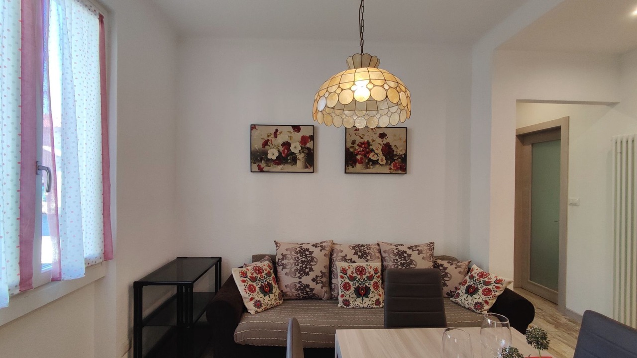 Photo of Livingroom in Dongo