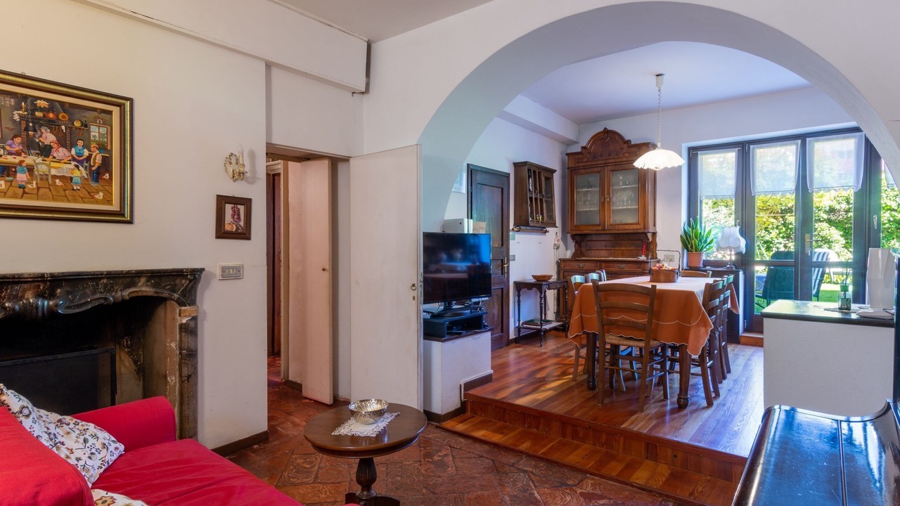 Photo of Livingroom in Dongo