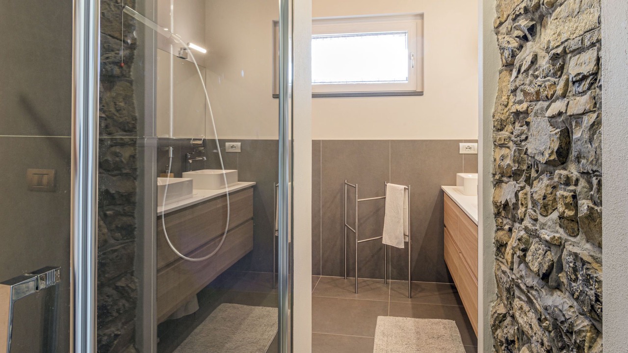 Photo of Bathroom in Perledo