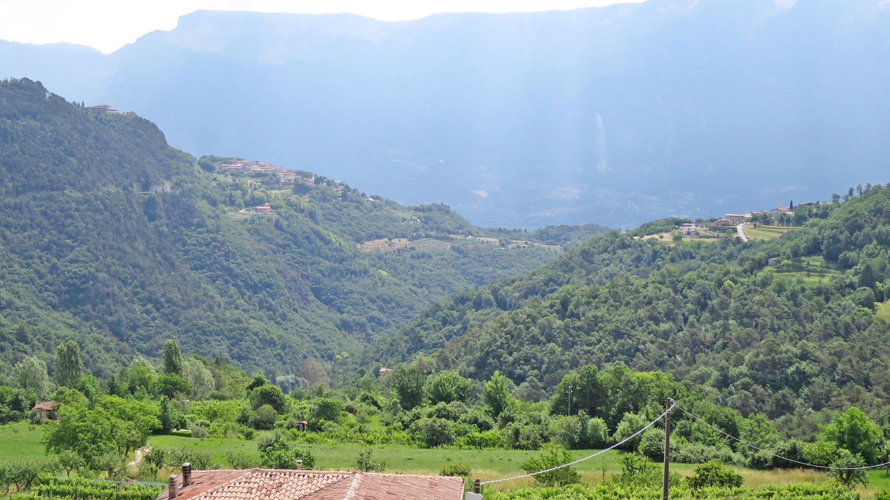 Photo of Others in Voiandes