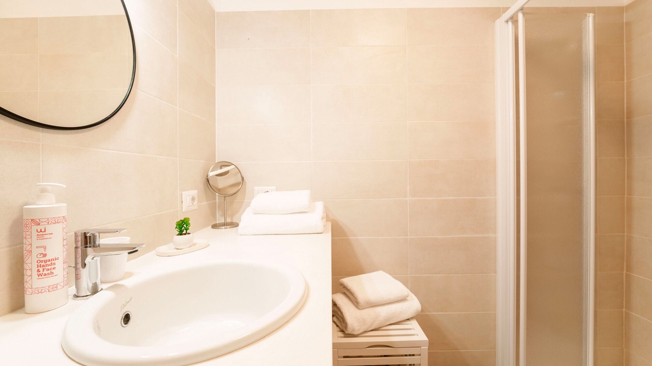Photo of Bathroom in Colonno