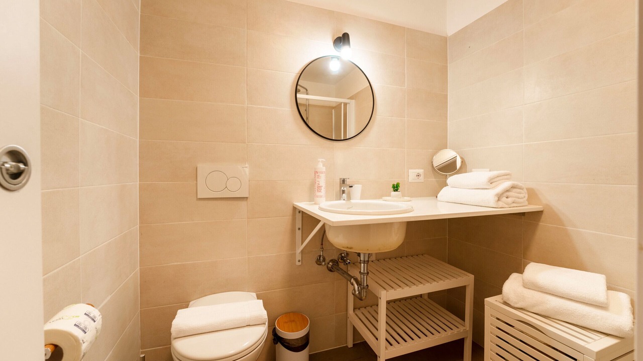 Photo of Bathroom in Colonno