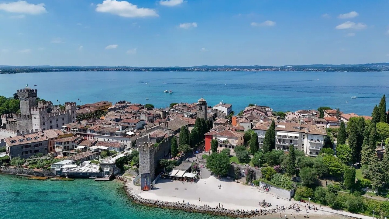 Photo of Others in Sirmione Old Town