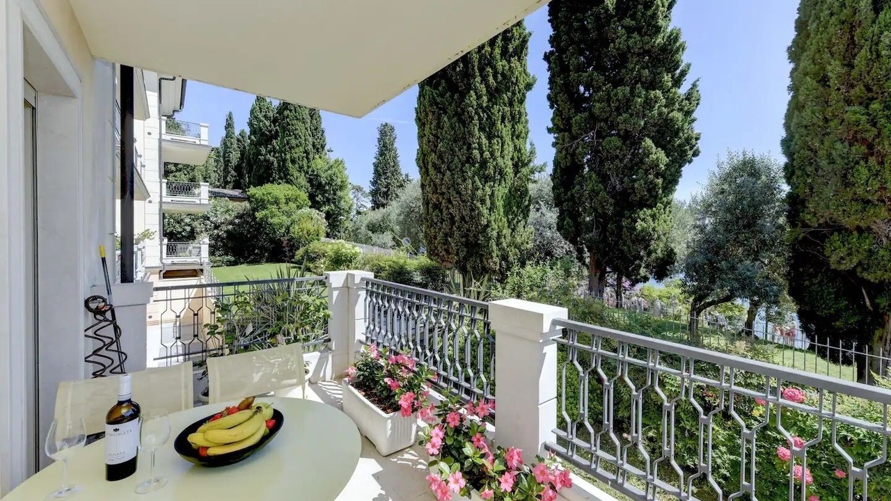 Photo of Outdoor in Sirmione Old Town