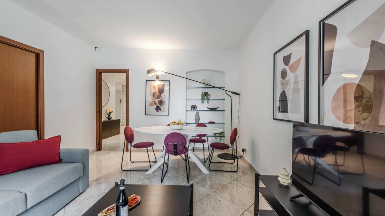 Photo of Livingroom in Tricolore