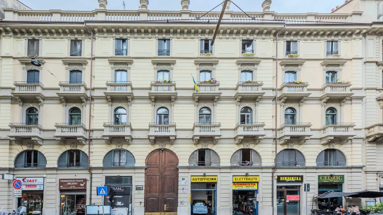 Photo of Outdoor in Tricolore