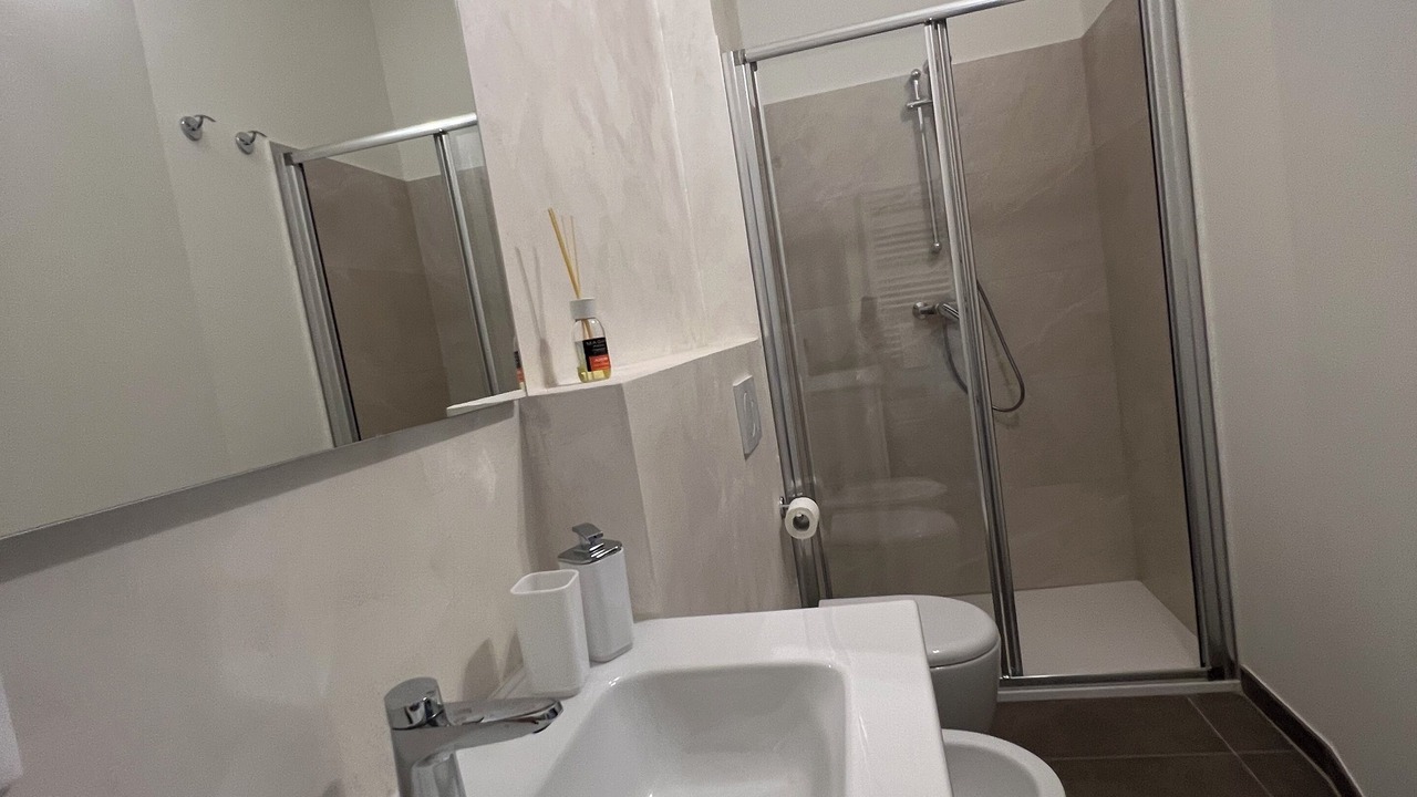 Photo of Bathroom in Mantua