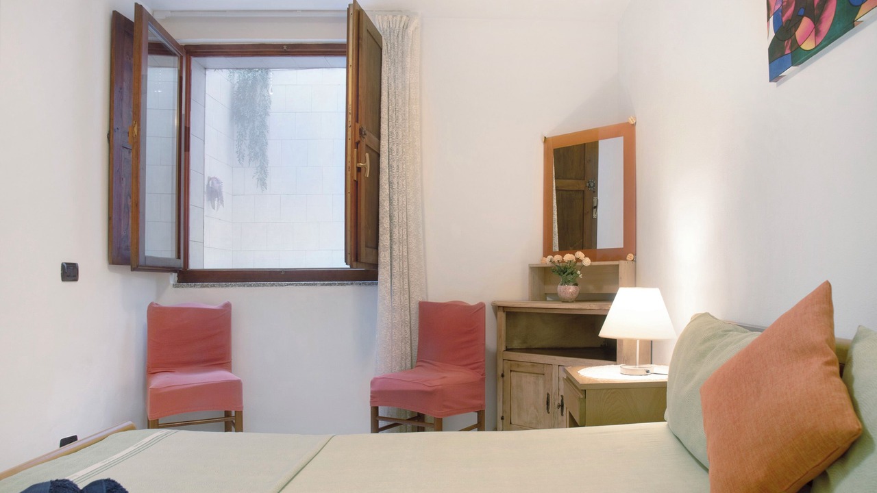 Photo of Bedroom in Lavena Ponte Tresa