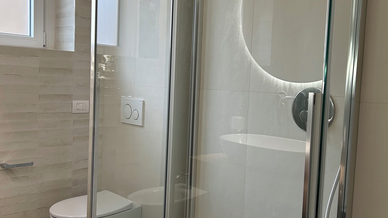 Photo of Bathroom in Como City Centre