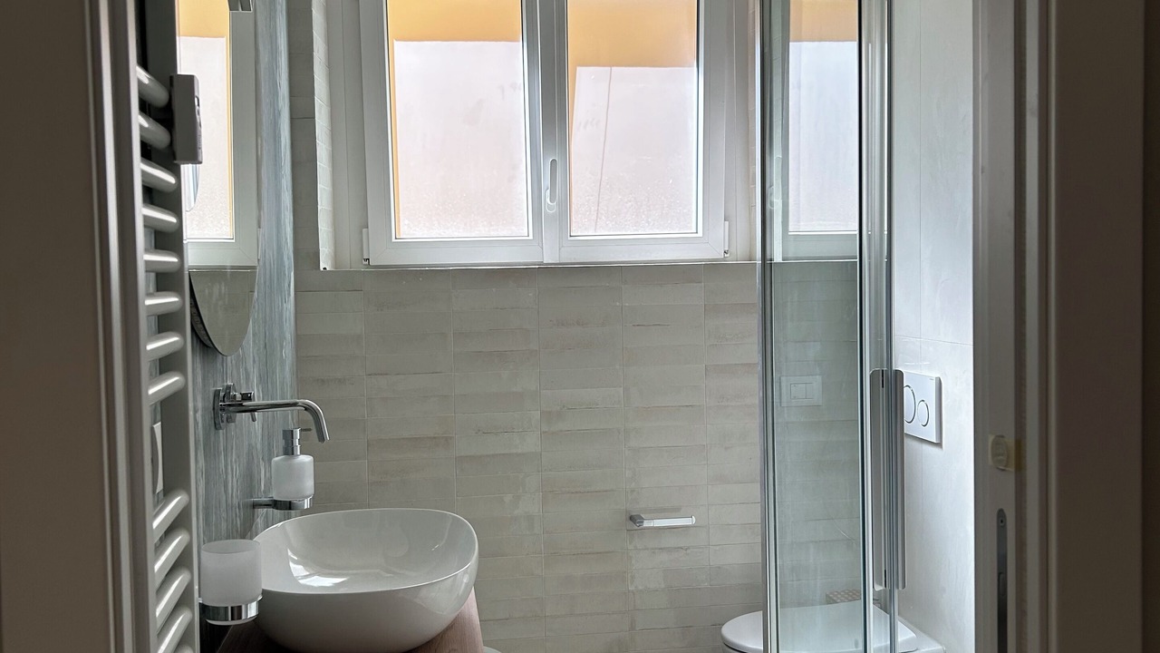 Photo of Bathroom in Como City Centre