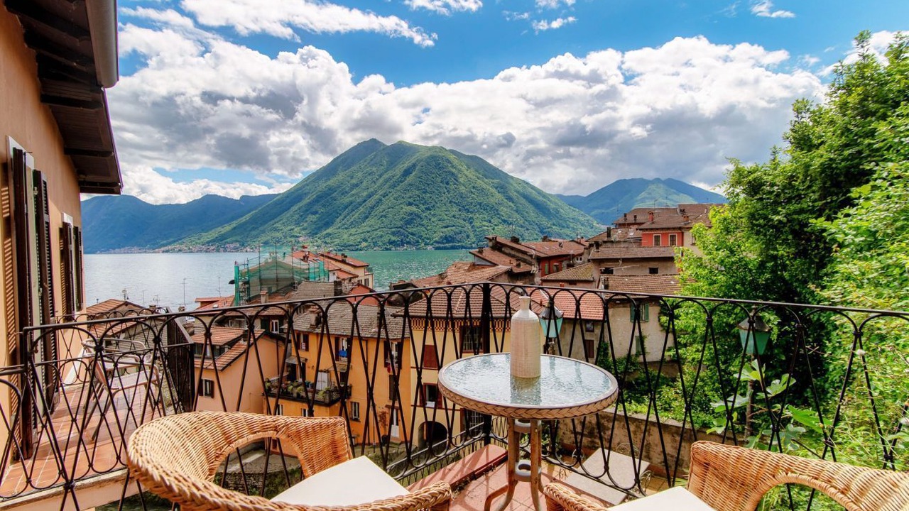 Photo of Patio Balcony in Argegno