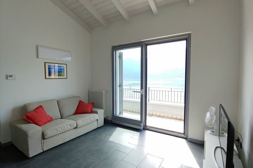 Photo of Livingroom in Sala Comacina