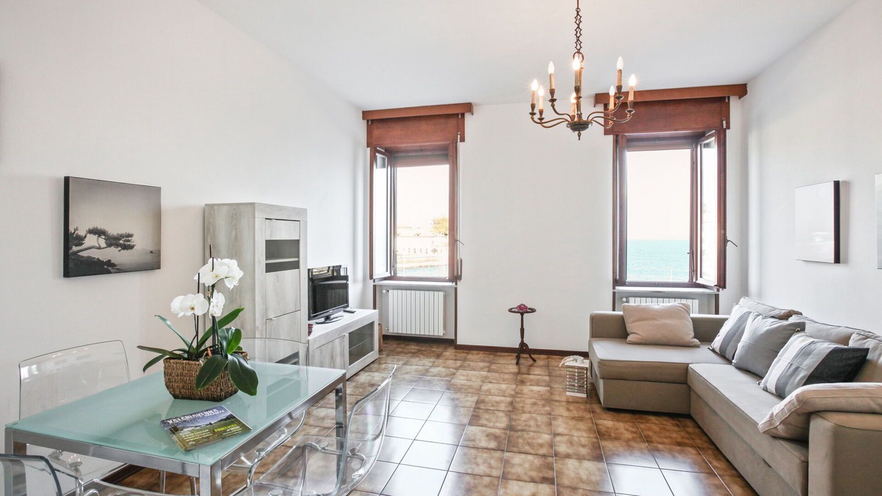 Photo of Livingroom in Dongo