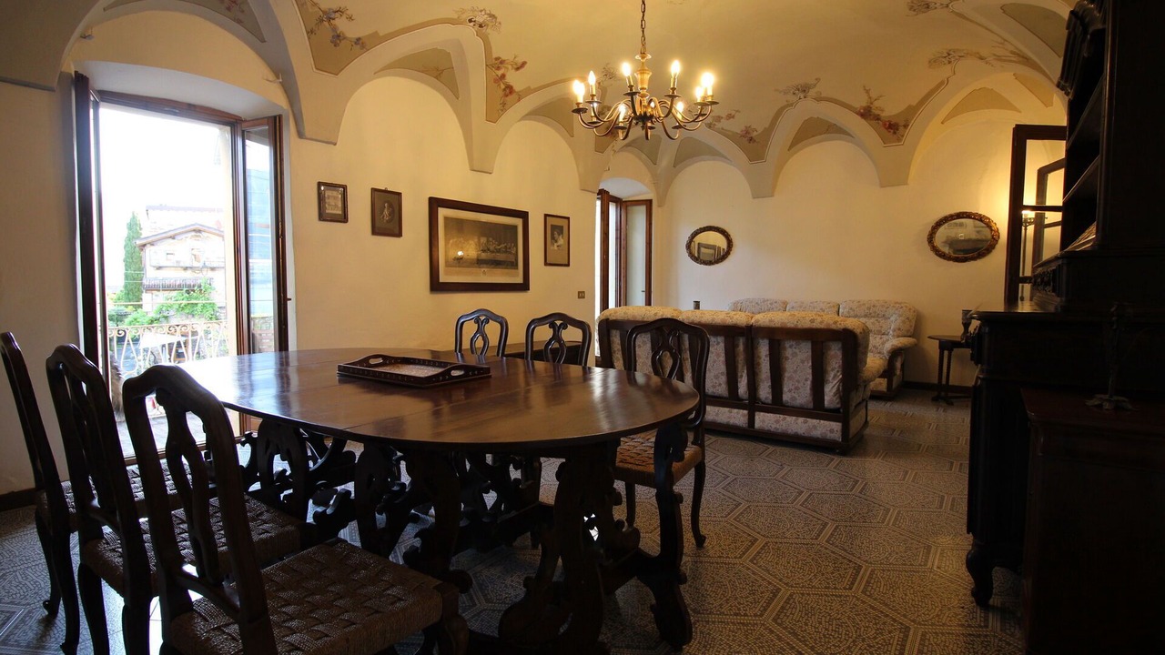 Photo of Bedroom in Claino Con Osteno