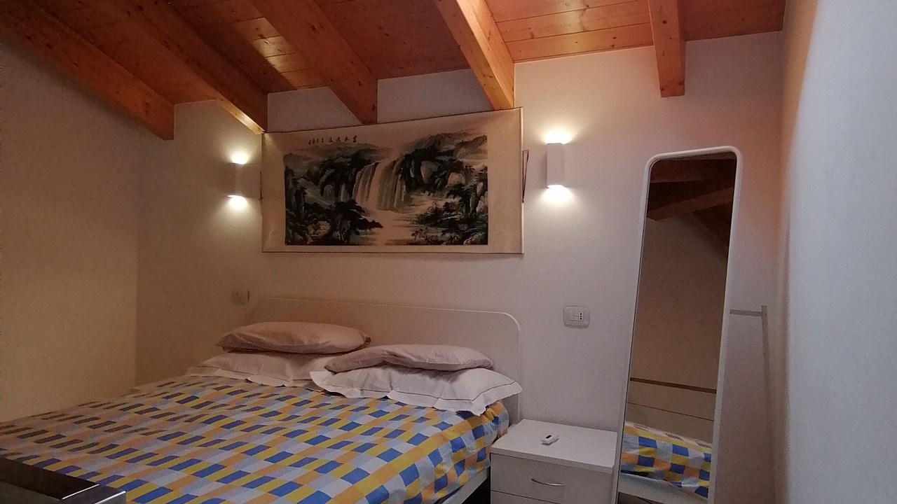 Photo of Bedroom in Mandello del Lario