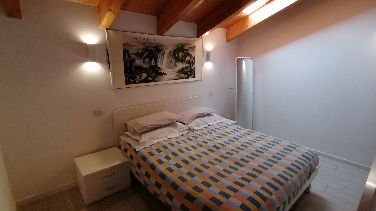 Photo of Bedroom in Mandello del Lario