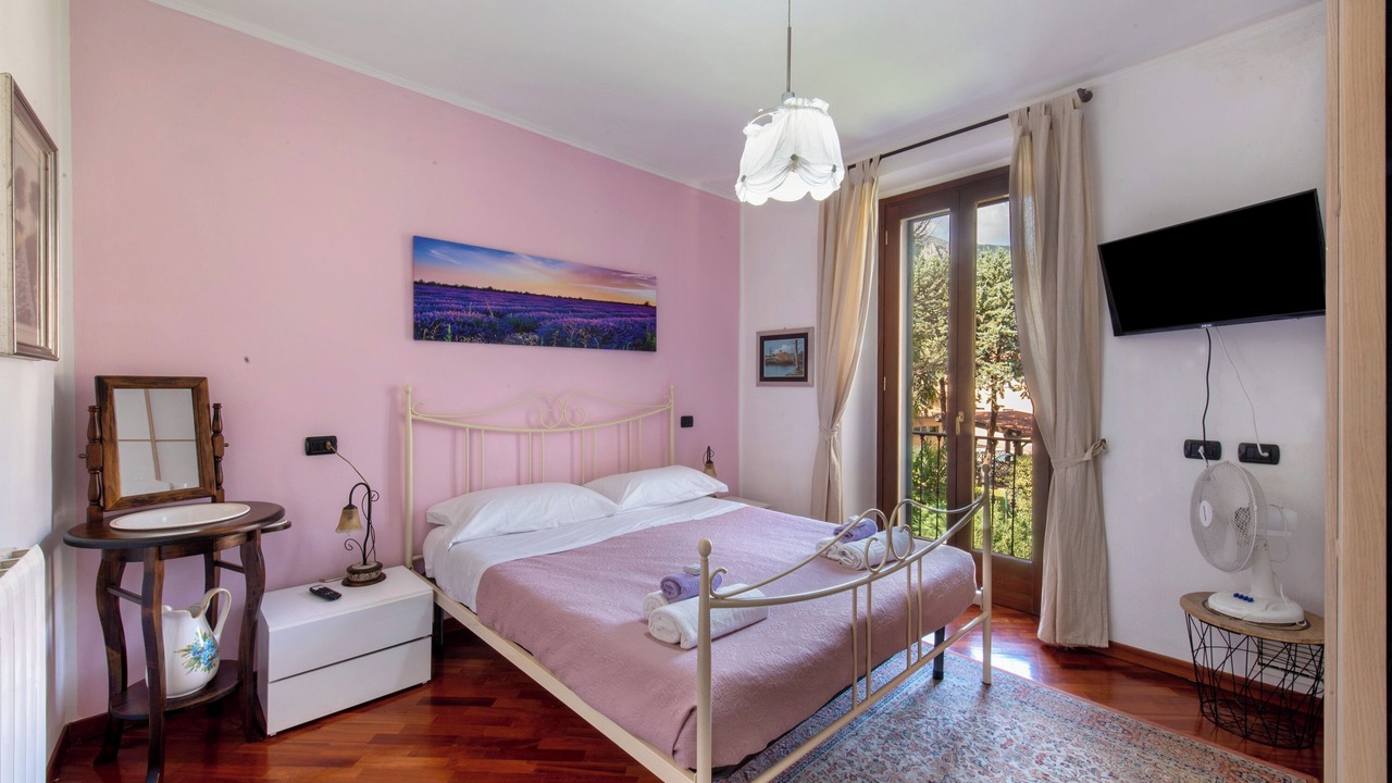 Photo of Bedroom in Lecco