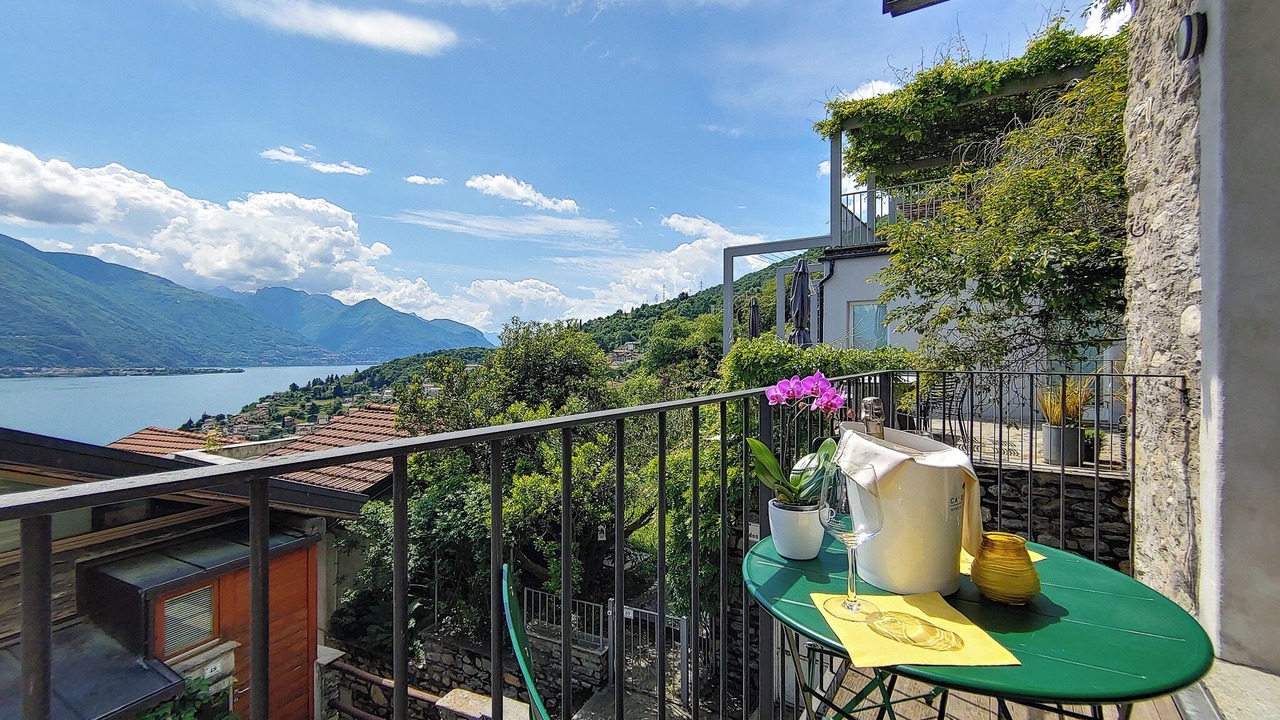 Photo of Patio Balcony in Calozzo