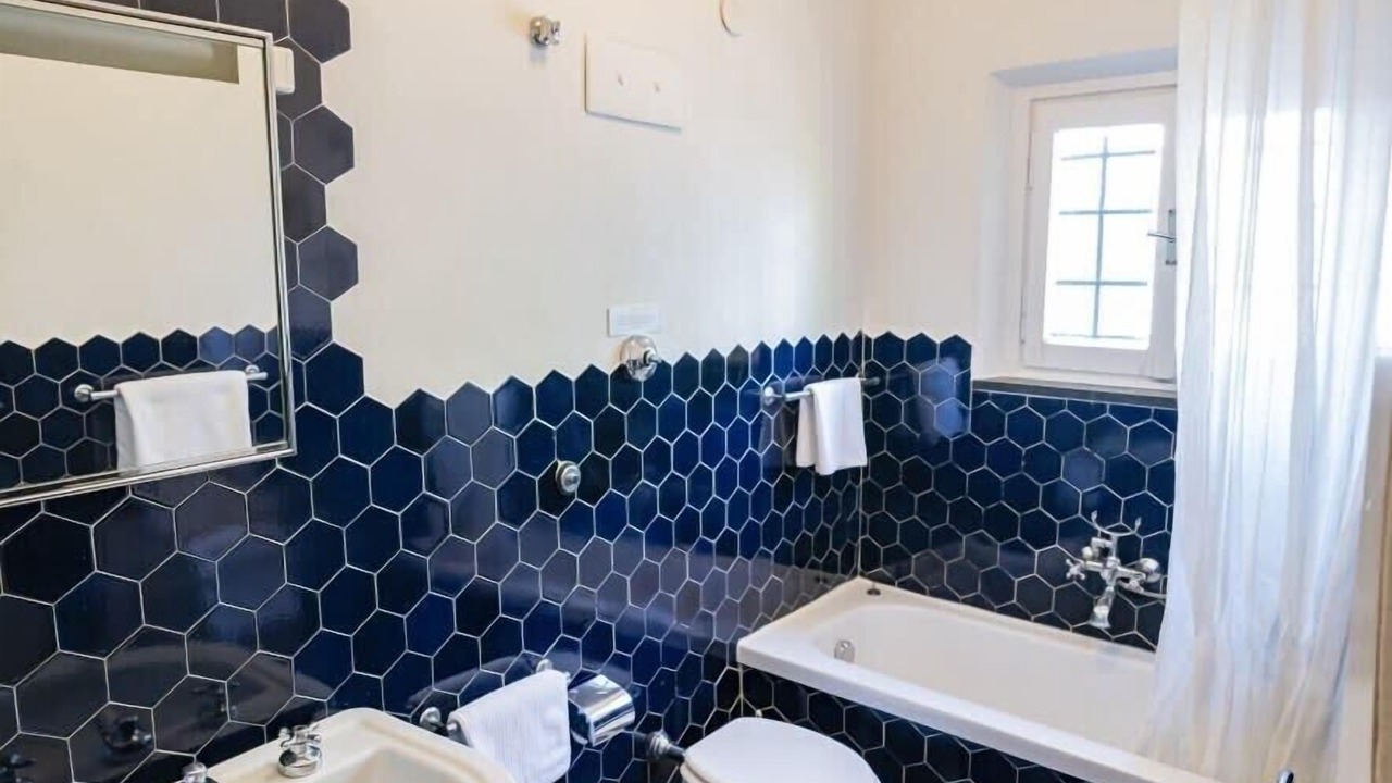 Photo of Bathroom in Reno