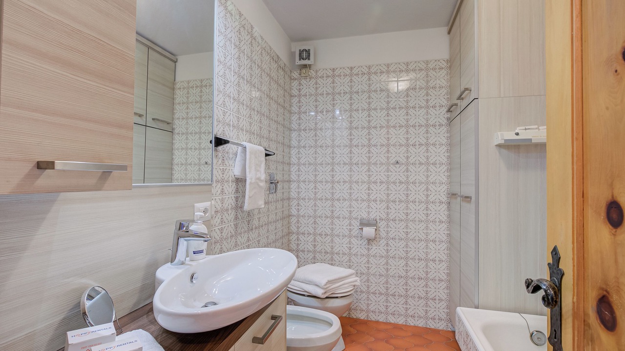 Photo of Bathroom in Teola