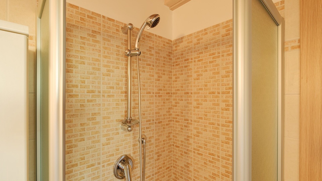 Photo of Bathroom in Plassi
