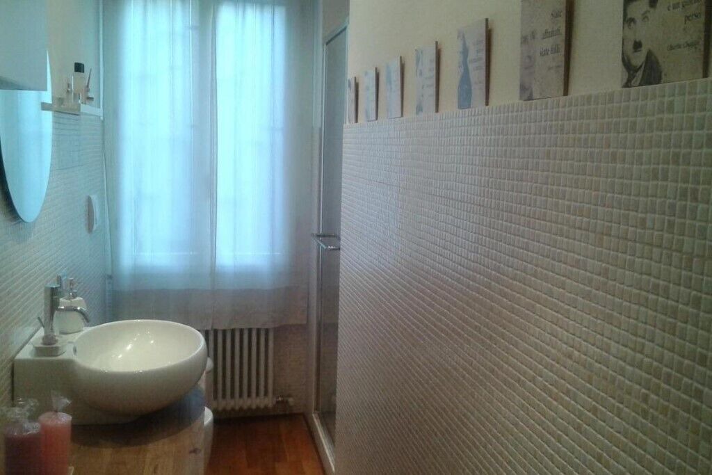 Photo of Bathroom in Chinatown