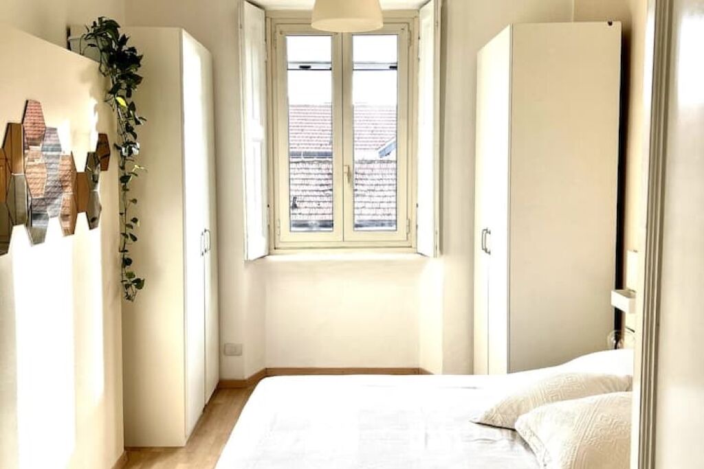 Photo of Bedroom in Magenta