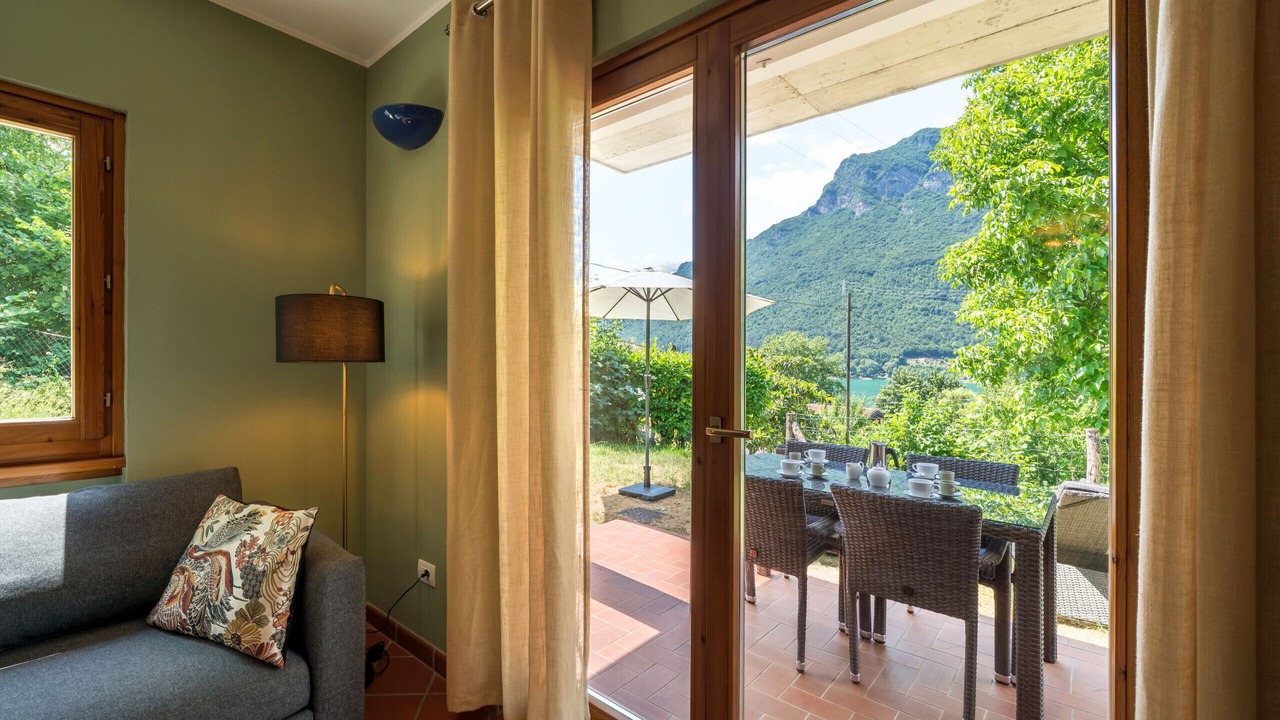 Photo of Outdoor in Crone