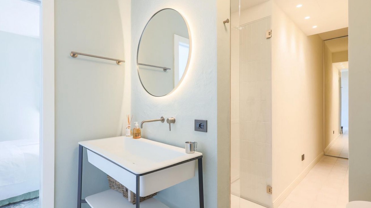 Photo of Bathroom in Colonno