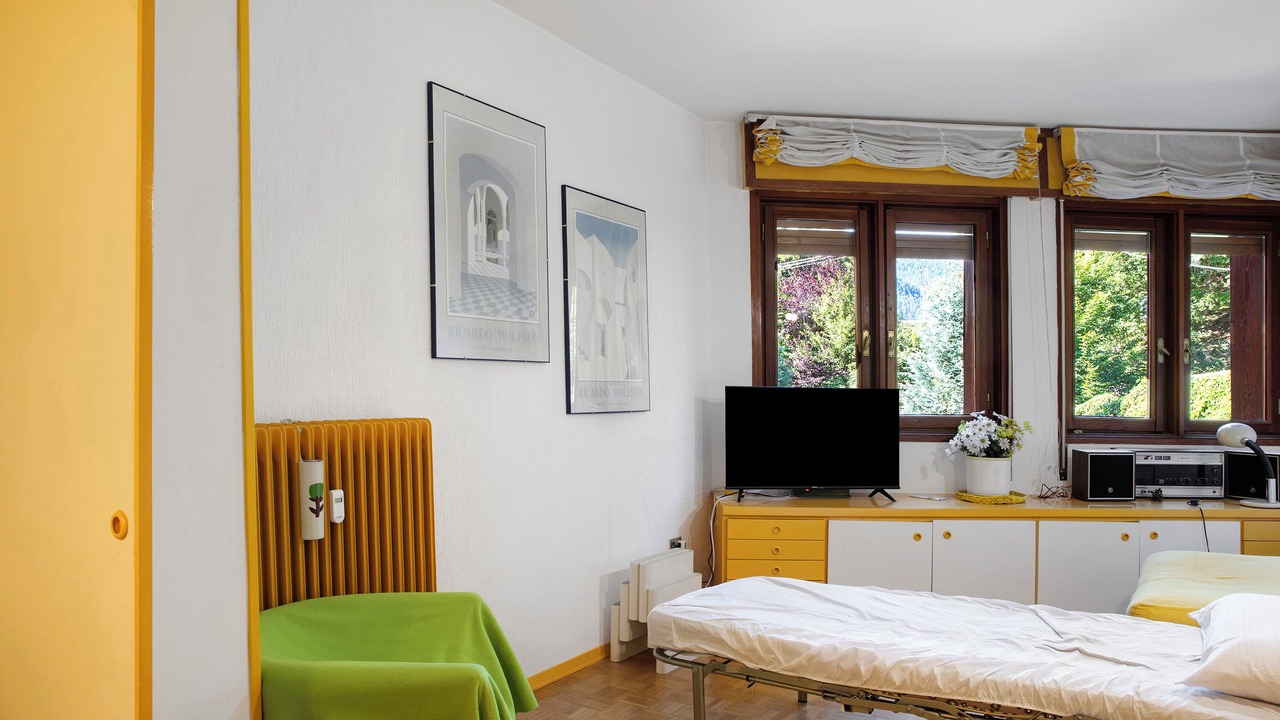 Photo of Bedroom in Temu