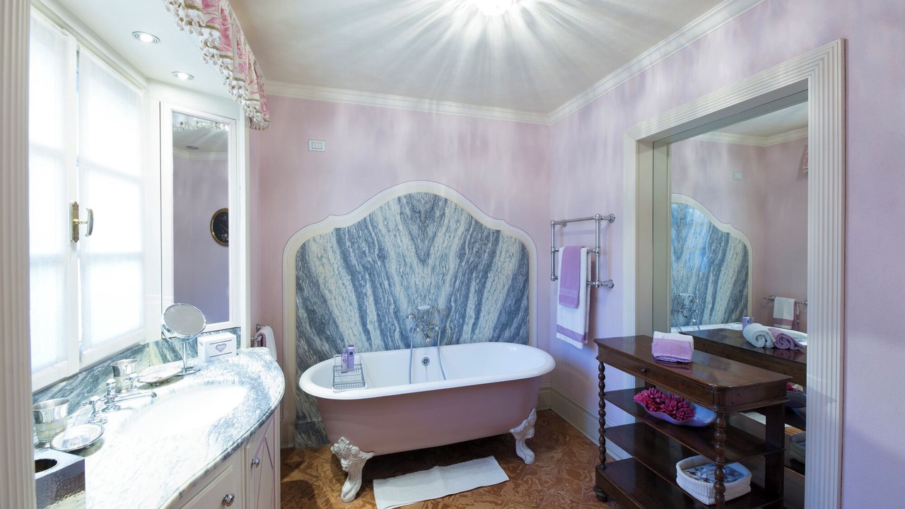 Photo of Bathroom in Torno