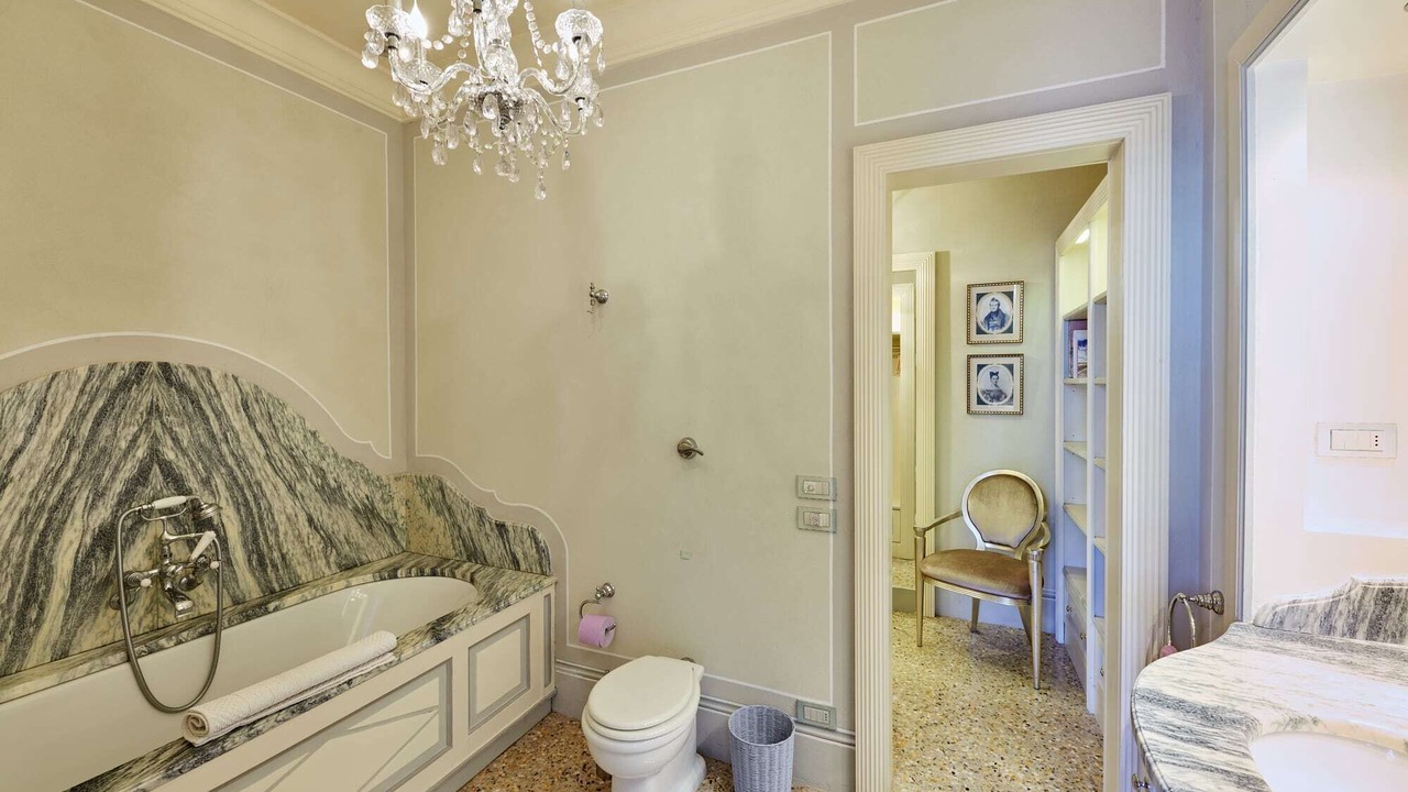 Photo of Bathroom in Torno