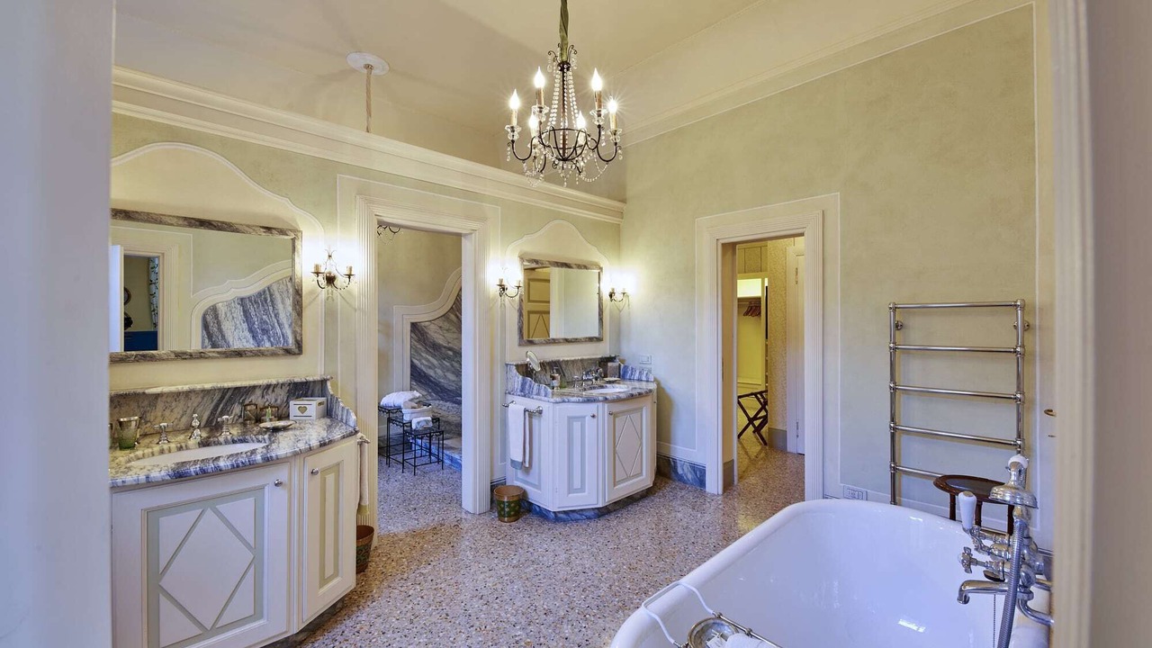 Photo of Bathroom in Torno