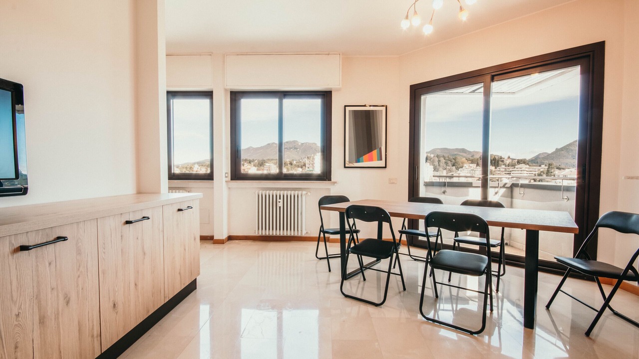 Photo of Livingroom in Downtown