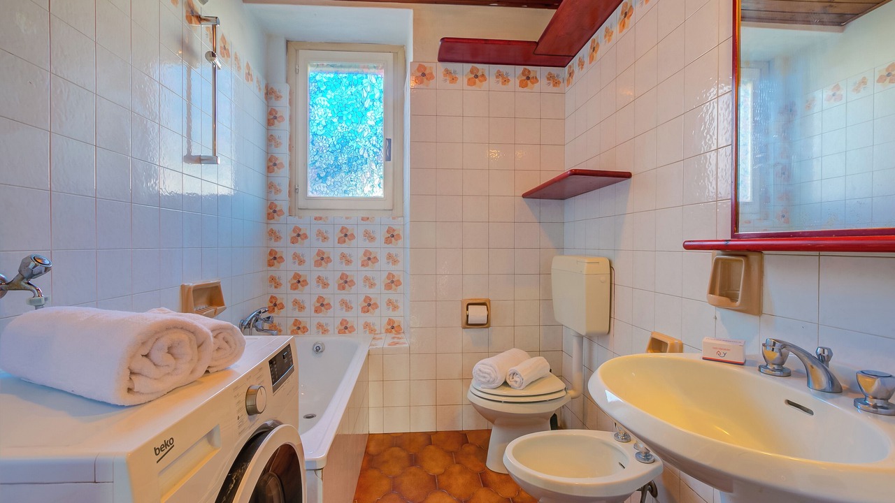 Photo of Bathroom in Lisanza
