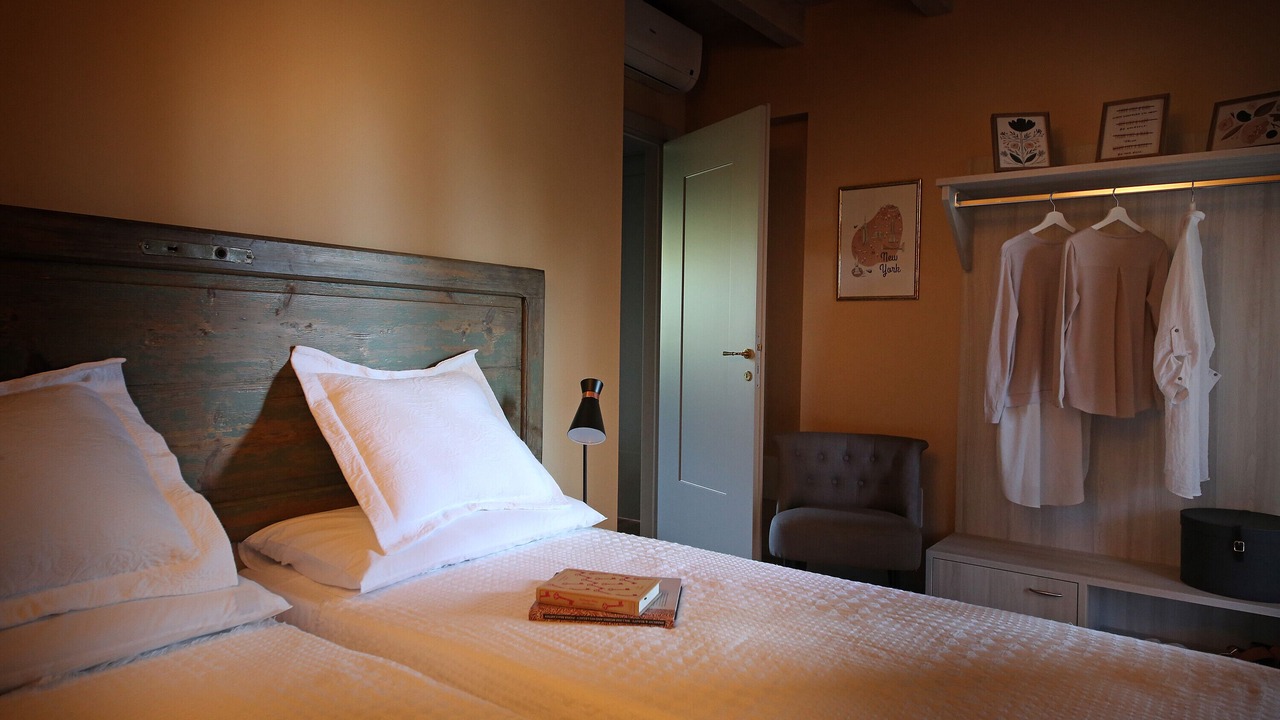 Photo of Bedroom in Roe