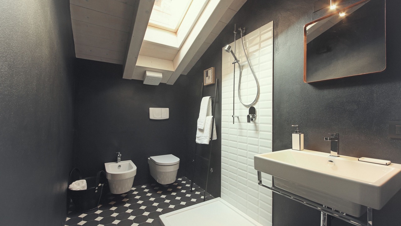 Photo of Bathroom in Roe