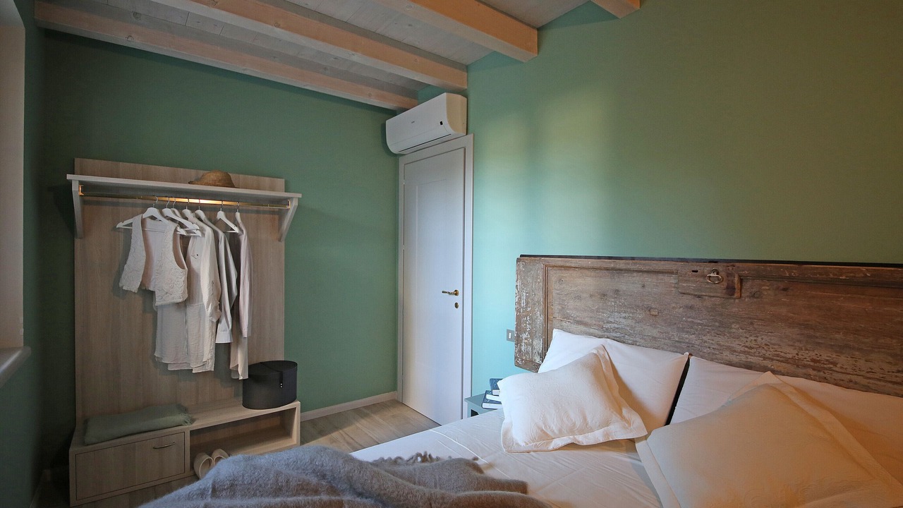 Photo of Bedroom in Roe