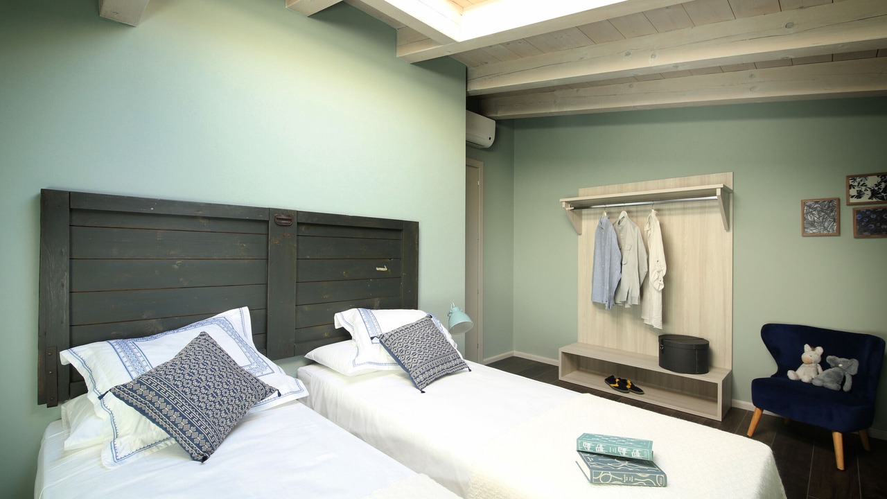Photo of Bedroom in Roe