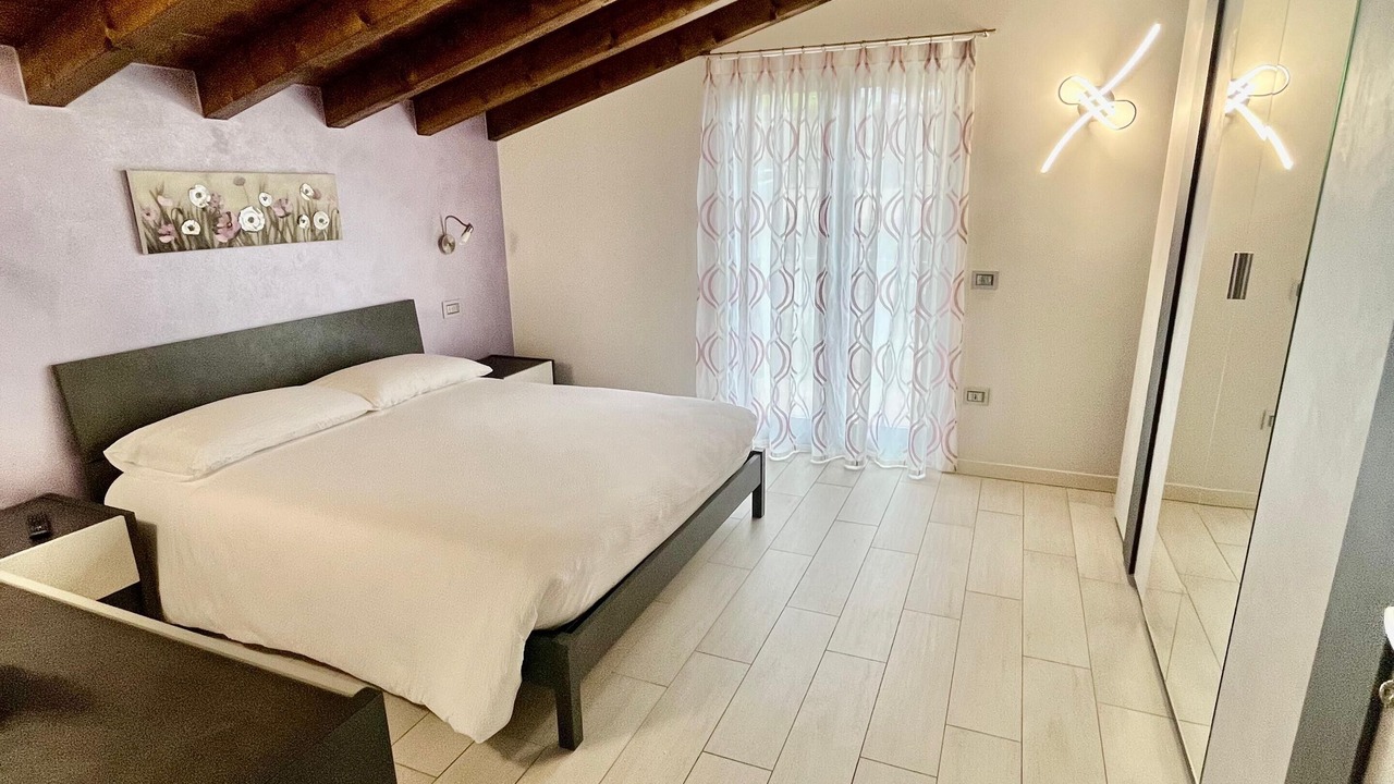 Photo of Bedroom in Lovere