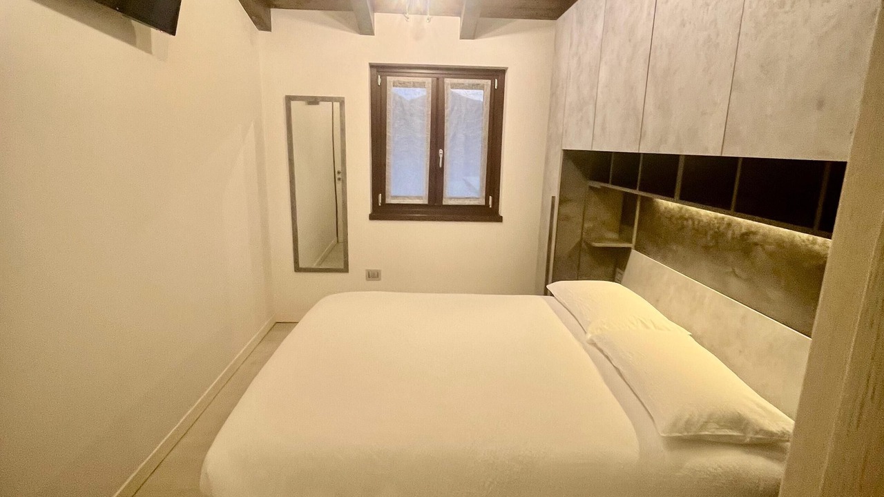 Photo of Bedroom in Lovere